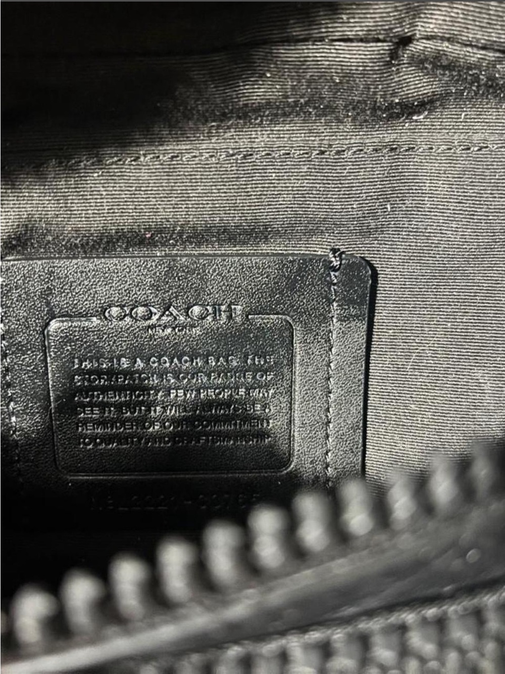 Coach Men’s Signature “Warren” Canvas Belt Bag in Black and Charcoal - Picture 5 of 8